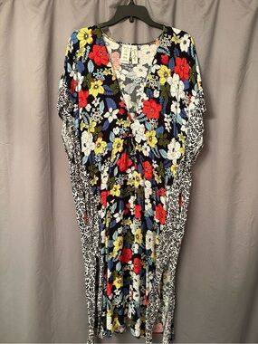 Jessica Simpson Floral V-Neck Maxi Dress with Side Panel Detail